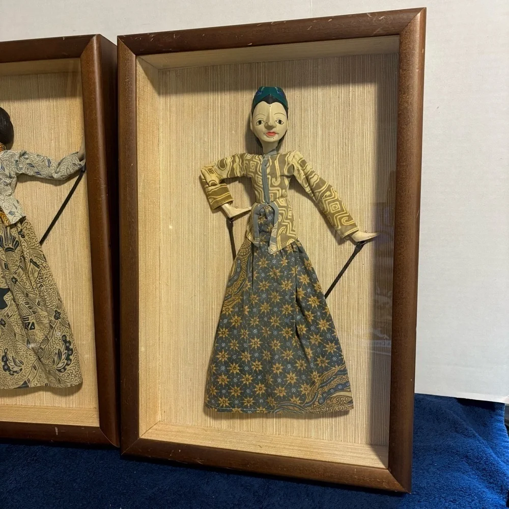 2 Vintage Indonesian Wayang Golek Rod Stick Puppets In 13x20 Shadow Boxes Decor